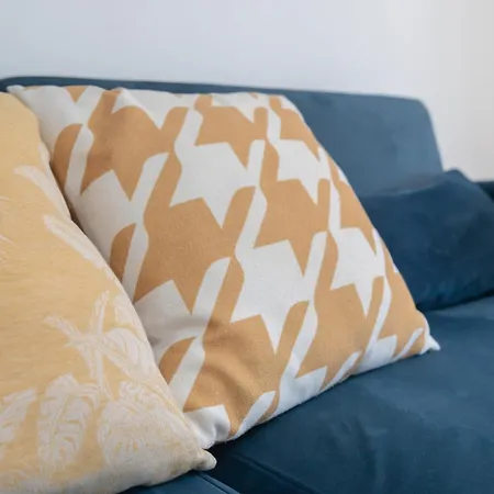 Blue Glass Penthouse In Center Apartman *