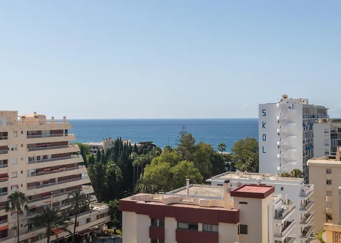Blue Glass Penthouse In Center Apartman Marbella